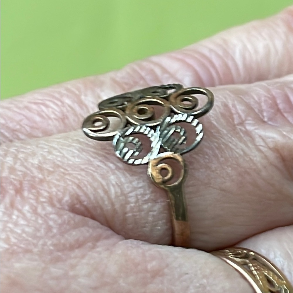 New Vintage Sterling silver Gold plated Ornate Dome Ring with Spiral Patterns